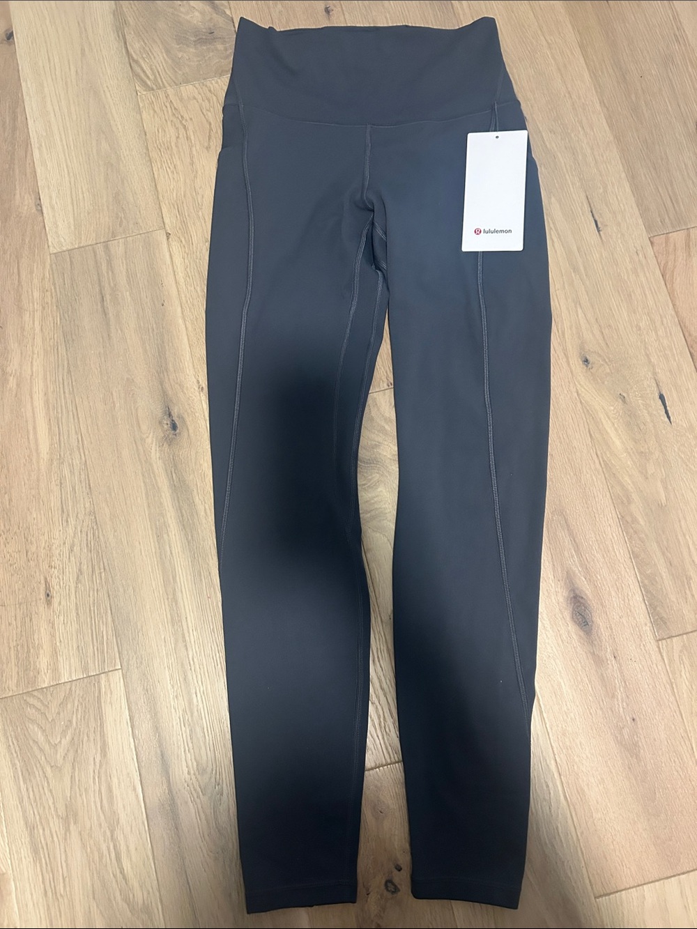 lululemon athletica Women’s High-Rise Grey Align leggings with pockets